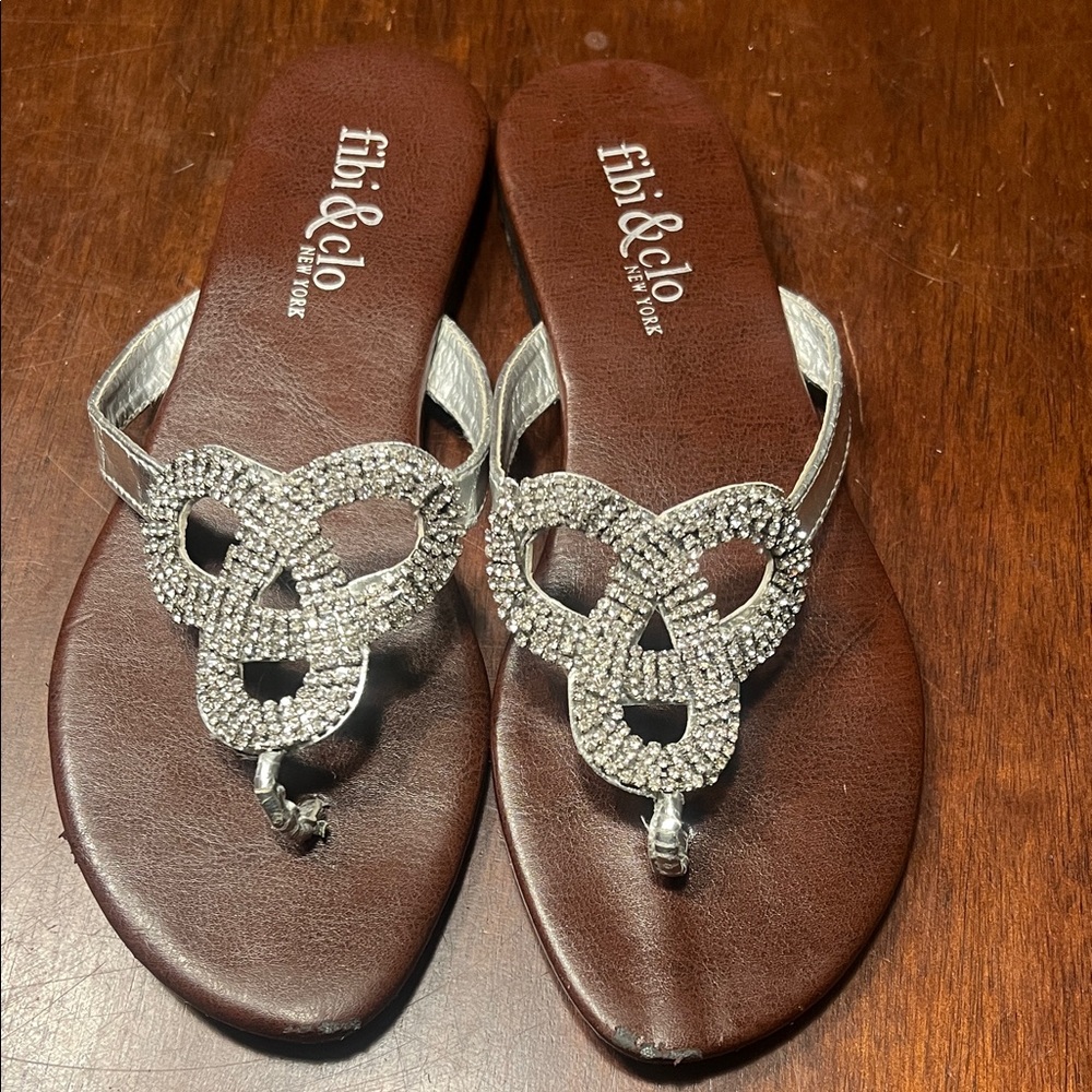 🔥 4 FOR $15 Item🔥Women's Elegant Brown and Silver Sandals